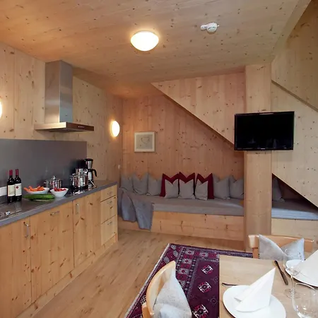 Grand In Mayrhofen With Infrared Sauna & Artistic Interiors شقة رامسو ام زيلرتال